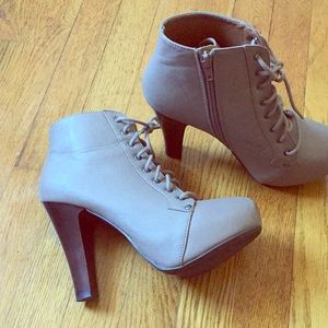 Tan Ankle bootie